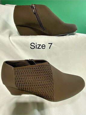 Impo Brown Wedge Ankle Booties US 7